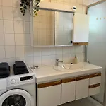 Gem Of Vuosaari - Private Sauna, Free Parking And Wifi, Walking Distance From Metro Helsinki