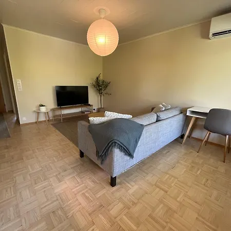 Gem Of Vuosaari - Private Sauna, Free Parking And Wifi, Walking Distance From Metro